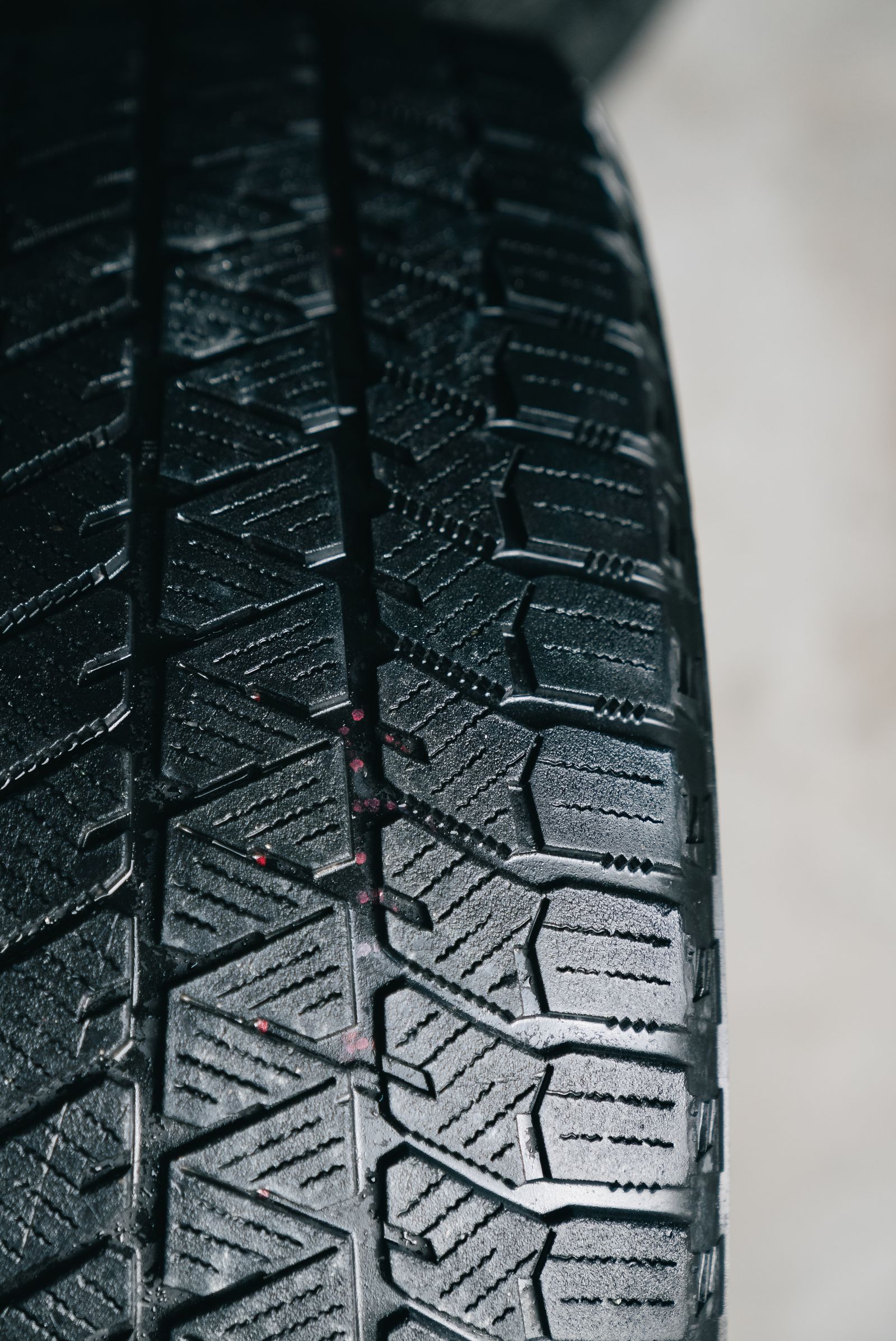 Healthy tyre tread that can be safely repaired